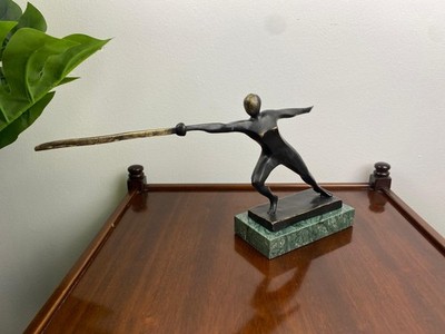 Bronze Sculpture of a Fencer Moderne on a marble base after Nick