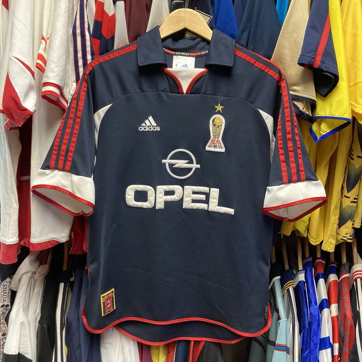 イタリア製 ACミラン 100周年 99-00 adidas ユニフォーム 当時を忠実に再現した復刻版！イタリアの名門 ACミランの100周年