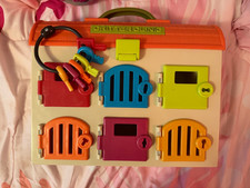 Battat B Critter Clinic Pet Vet Animal Hospital With Keys VGC Clinic  Keys Only