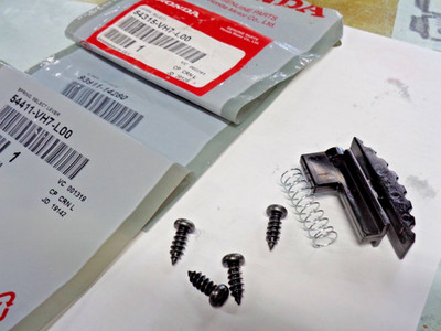54315-VH7-L00 GENUINE THUMB SLIDE LEVER, SPRING & SCREWS HRR216 RABBIT EAR DRIVE