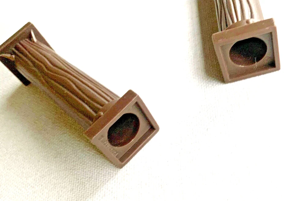 LOTE DE 2 PIEZAS JUEGO CASTILLO IMAGINEXT MARRÓN MADERA ASPECTO COLUMNAS/PILARES Foto 2 de 3