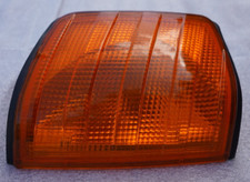 Mercedes Benz 190 migacze jednostka przód prawy