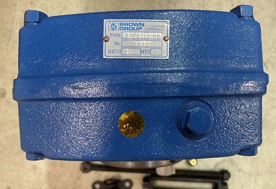 Braun Europa Wellenmontiertes Drehzahlminderer Getriebe - Größe E - Modell SMR E2002