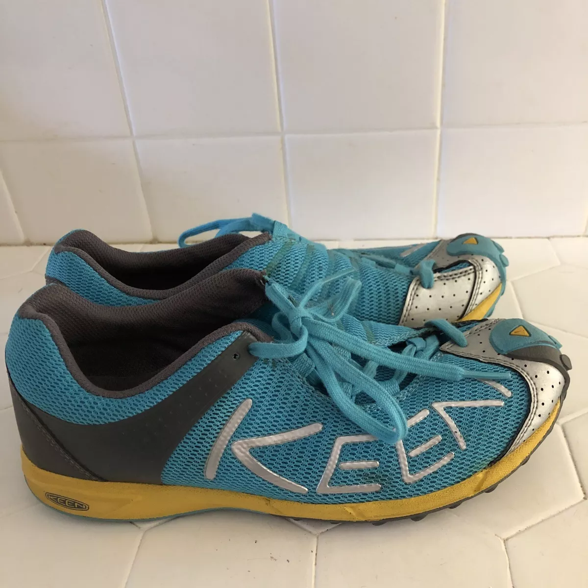 Keen trail running shoes womens discount