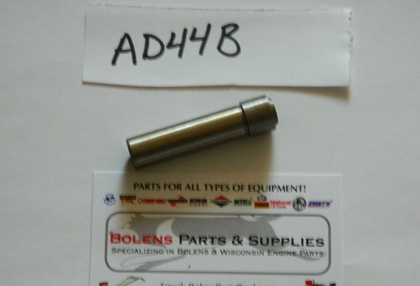 Wisconsin V465D Valve guide AD44B AD-44-B | eBay