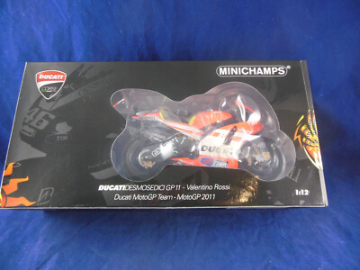 Minichamps 122 110046 Ducati Desmosedici GP 11 Valentino Rossi