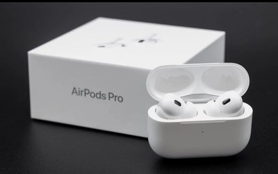 Apple AirPods Pro 3 Wireless Bluetooth Earbuds , NEW