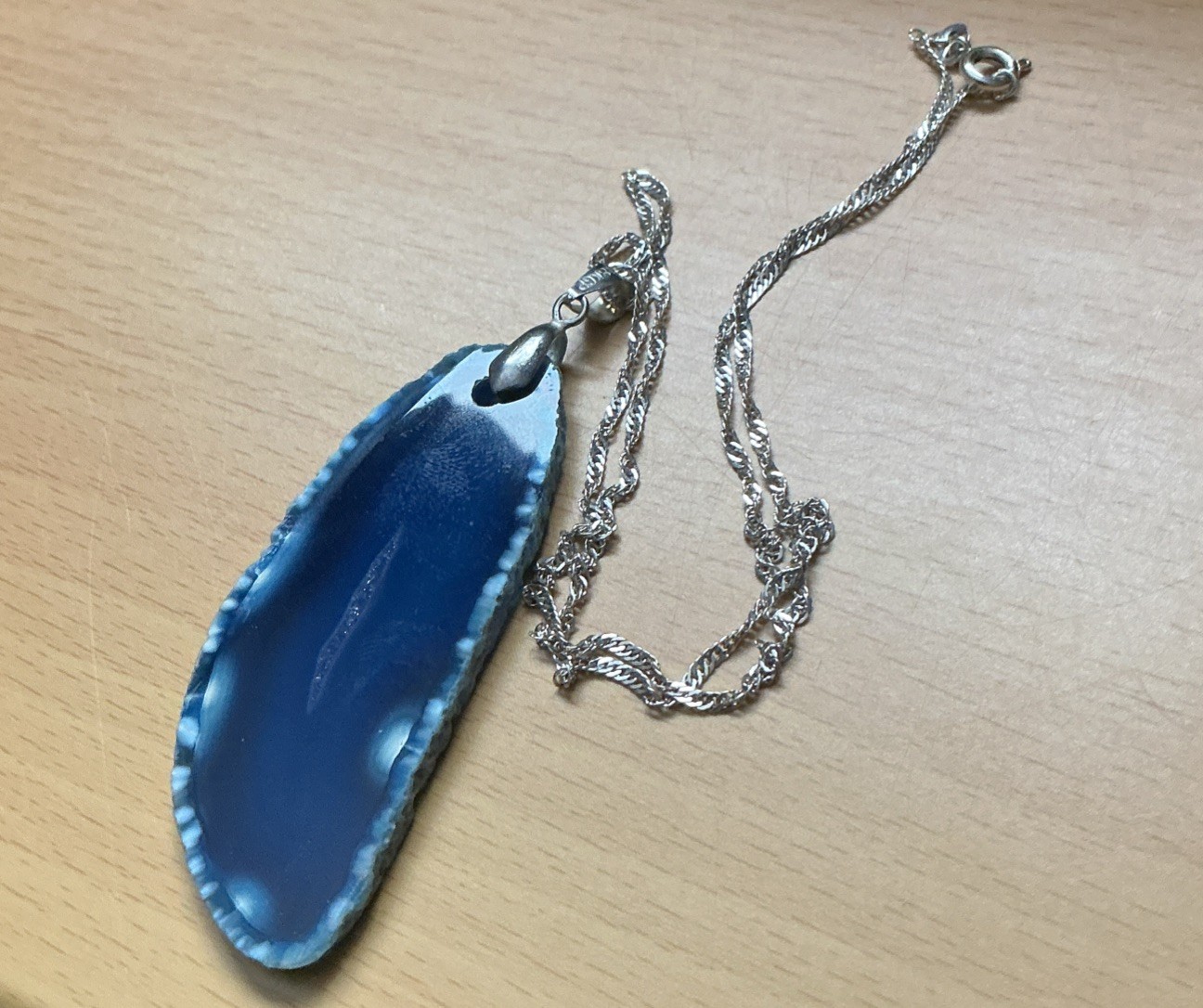 Beautiful Silver Agate Slice Statement Pendant & … - image 1