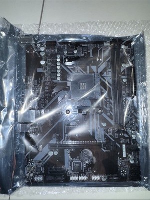Gigabyte B450M K Socket AM4 B450 DDR4 Micro ATX