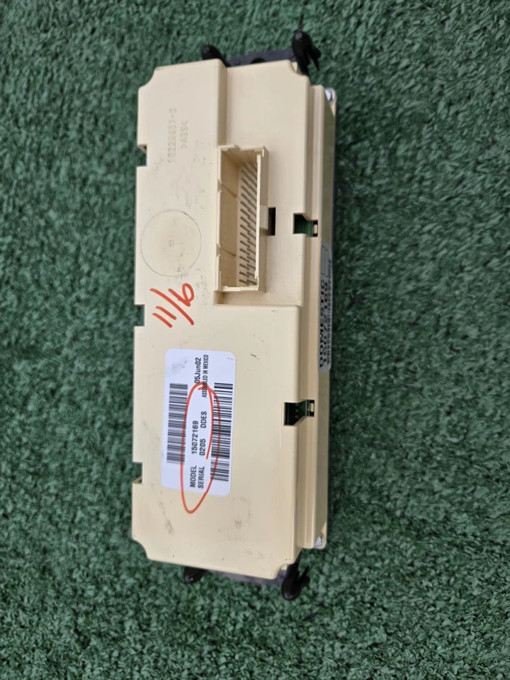 2002 CADILLAC ESCALADE A/C HEATER CONTROL CLIMATE CONTROL TEMPERATURE CONTROL  - Image 4 of 4