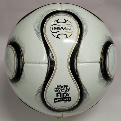 FIFA FUTSAL レフェリー 2006 エンブレム ワッペン 超レア FIFA FUTSAL レフェリー 2006 エンブレム ワッペン 超レア 2025