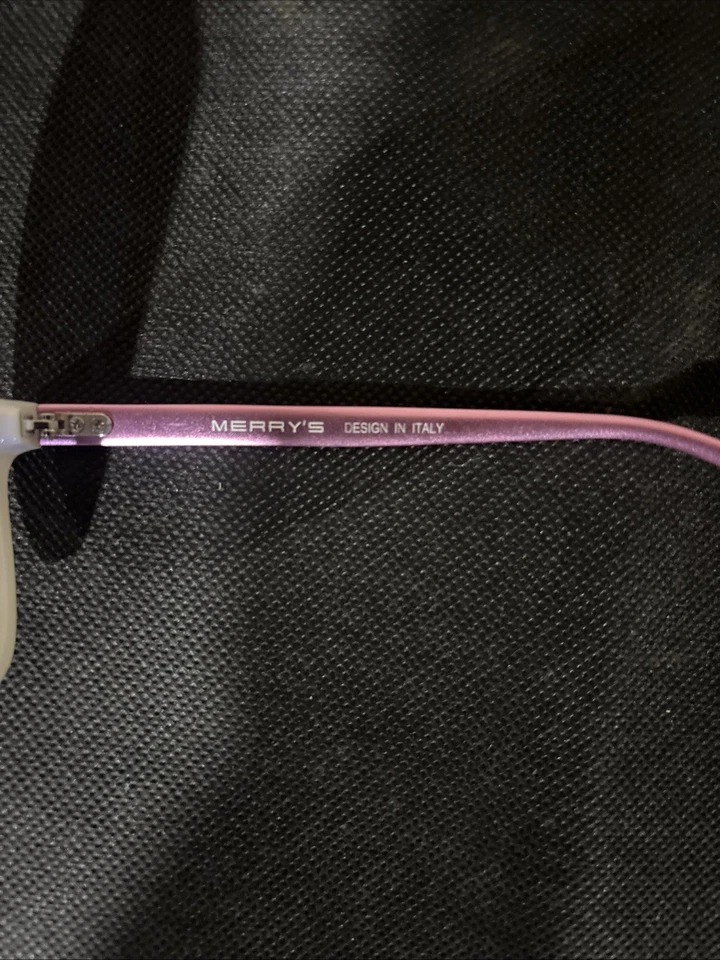 NOVO Óculos de Sol Feminino Merry’s Armação Branca Lentes Rosa Templos Rosa - Imagem 4 de 4