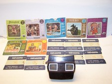 VINTAGE Sawyer's View Master 1942 Brown Bakelite Viewer with Several Discs