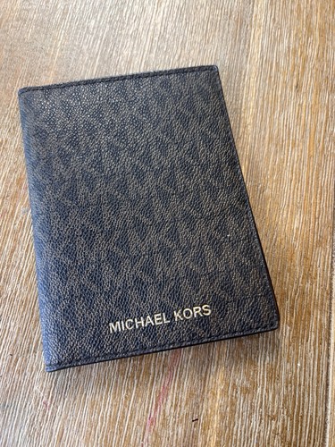 Michael Kors MK Signature Passport Travel Wallet Brown PVC ID Holder Organizer