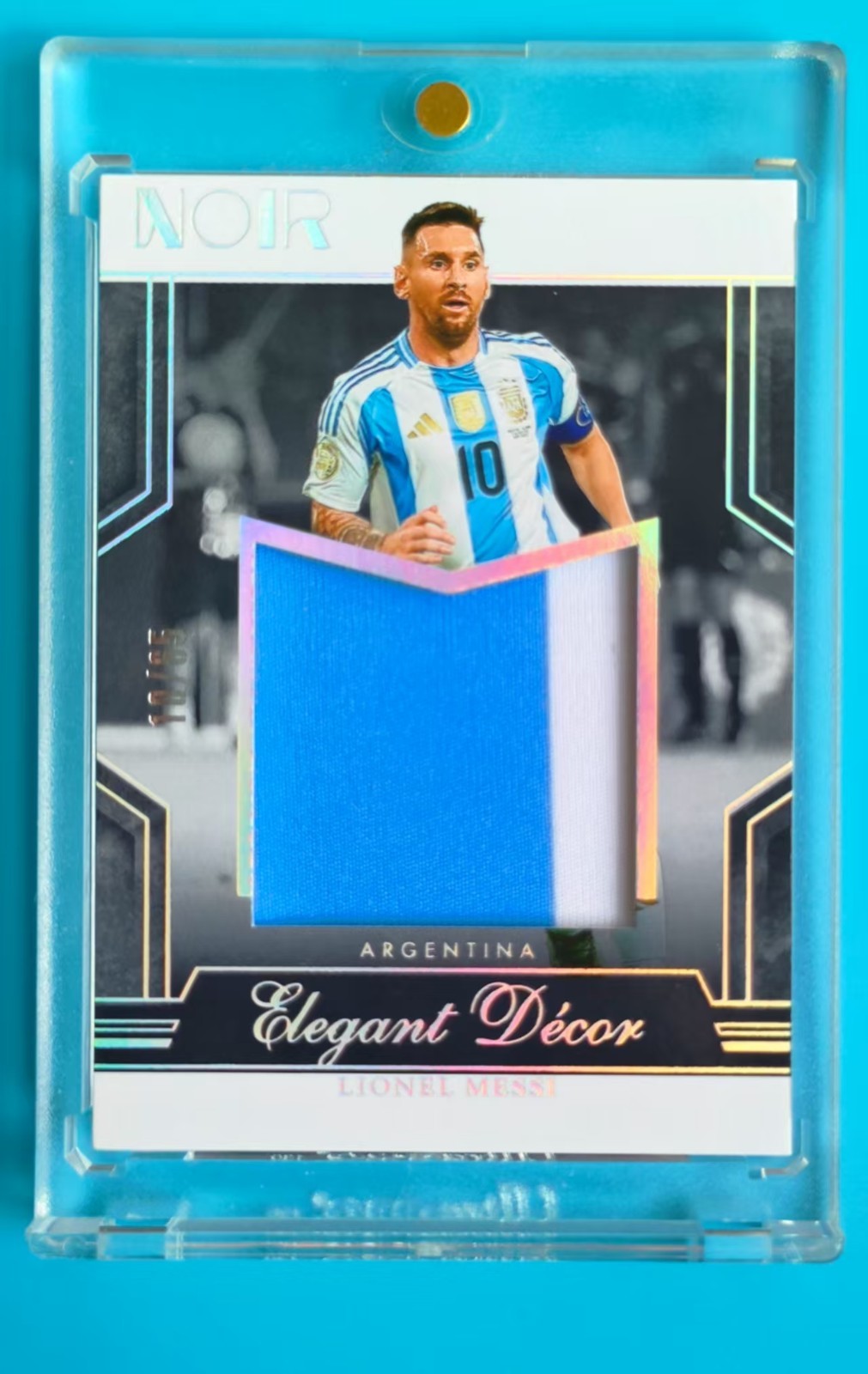 2024-25 Panini Noir Argentina Lionel Messi Patch 10/65 jersey number 1/1