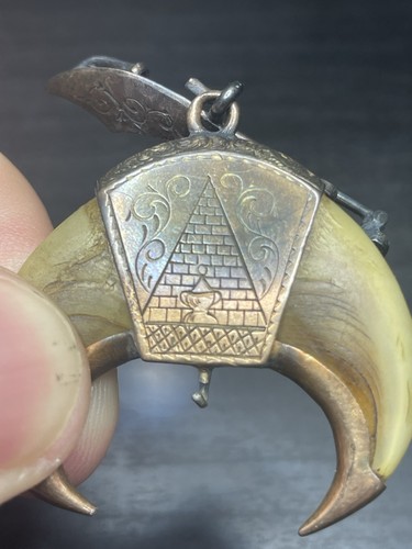Autentico antico grande oro 14kt potentato santuario artiglio gioiello incisione ornata - Foto 5 di 7