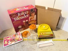 Vintage Betty Crocker Juicer Blender kitchen toy. Kenner, complete MIB, works 