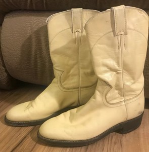 justin white cowboy boots