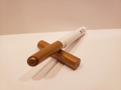 ILIA - Eye Stylus Eyeshadow Stick - Divine - 0.05 Oz - NWOB