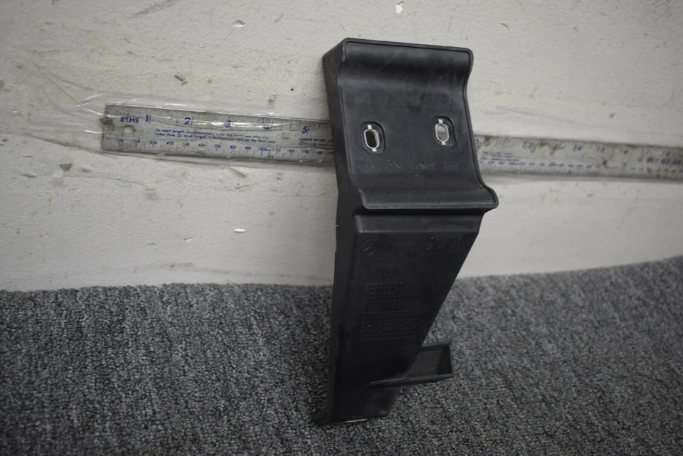 Mercedes Benz ML63 AMG 2012-2016 soporte interior OEM de fábrica Foto 3 de 4