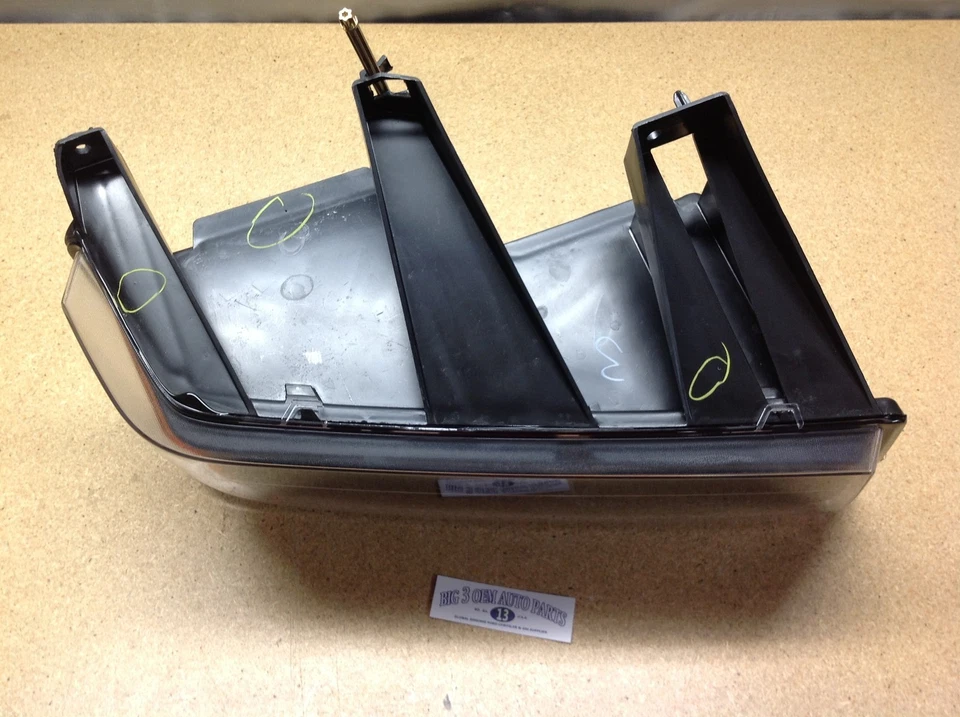 Chevrolet Colorado GMC Canyon 2004-2012 luz de faro para pasajero delantero derecho Foto 3 de 4