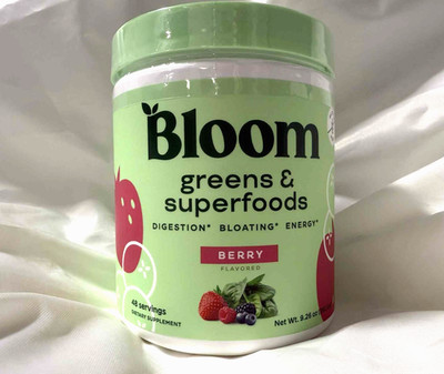 Bloom Berry Greens & Superfoods 48 Servings (9.26 oz) - NEW & Sealed Exp 11/2025