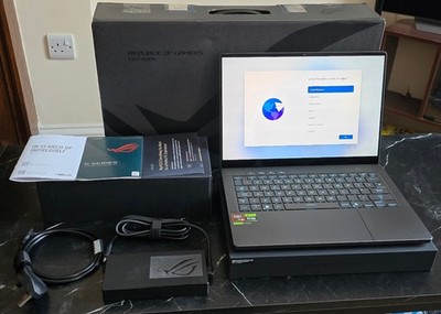 Asus ROG Zephyrus G14 2025 14'' OLED AI 9 HX 370 RTX 5080 32GB 2TB Gaming Laptop