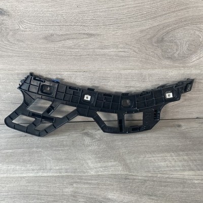 Kia Proceed 2022 GT Line Rear Bumper Right Hand Bracket - 86616-J770 Genuine