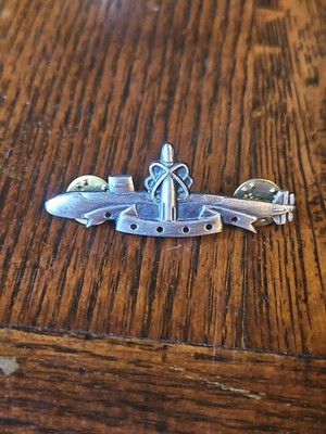Navy Badge: Regulation Size Submarine Deterrent Patrol Badge