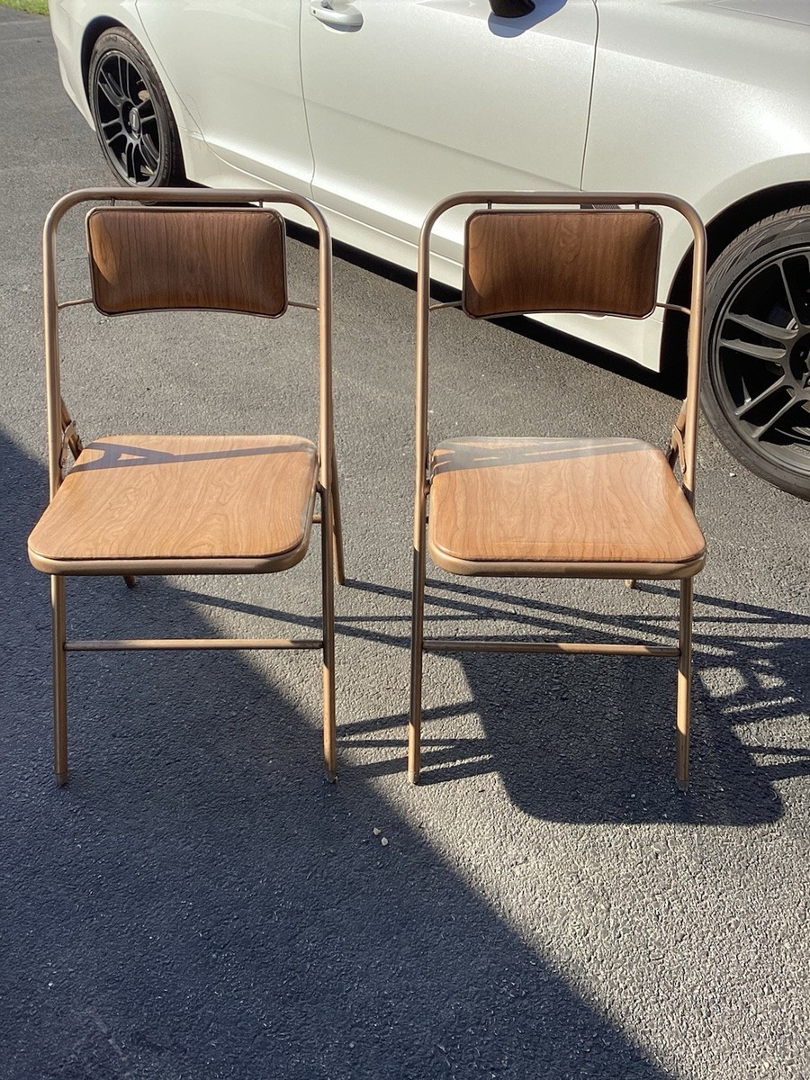 Vintage- 2 Samsonite Folding Chairs Futura Padded Vinyl Seats