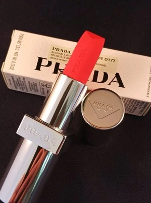 Prada Lippenstift Monochrome Shade O177 Flamingo - Soft Matt - Nachfüllbar - 3,8g