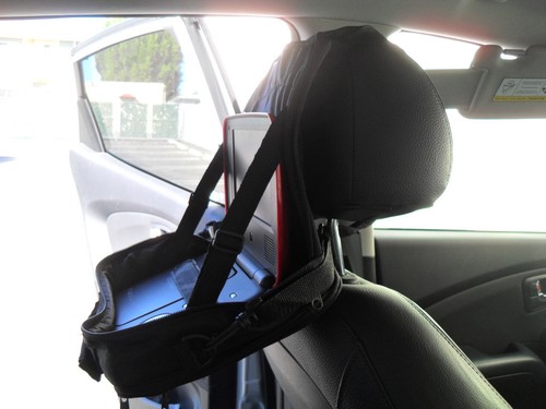 Car & Carrying Case for Portable DVD Players upto 10"  - Afbeelding 7 van 8