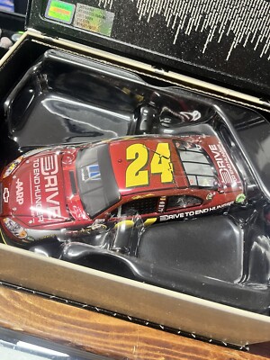 Jeff Gordon #24 2011 AARP Atlanta Win – Miniature 1/24 Signée