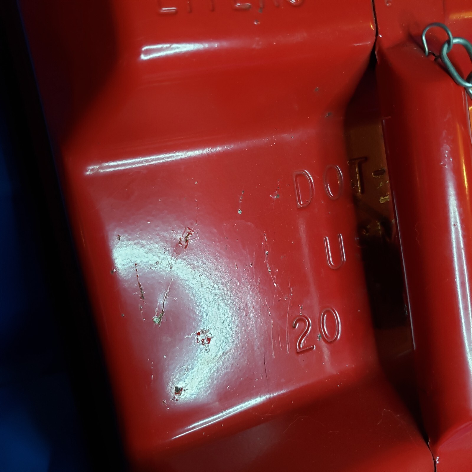 Blitz Fuel & Tool Mate USMC 1 1/2 Gallons 5.7 Liters Gas Can Tool Box