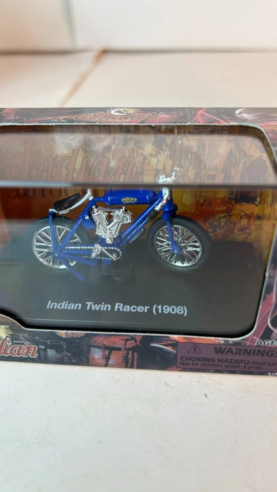 New Ray 1:32 Scale 1908 Indian Twin Racer Motorcycle - Image 4 of 4
