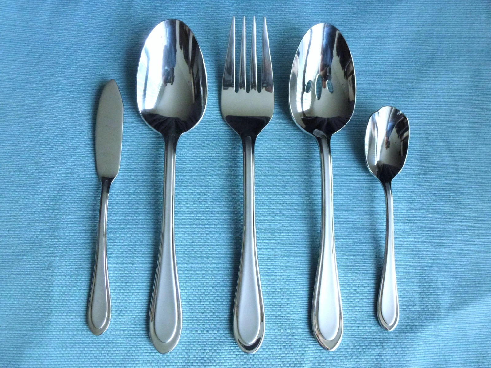 New Oneida JOANN /JOANNE 5pc Hostess Set Stainless Serving Flatware
Opens in a new window or tab