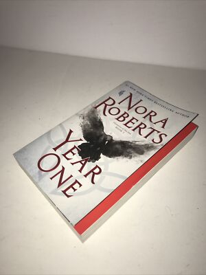 語学+参考書 Chronicles: Volume One Year One: Chronicles of The One, Book 1 - Paperback By Roberts
