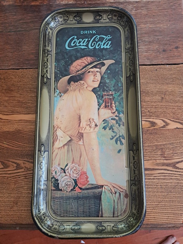 coca cola collectibles. vintage flight board/ tray great memorabilia