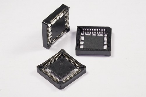 Lot of 3 PLCC-52-SMT-TT Robinson Nugent PLCC Socket 52 Pos 1.27mm SMT 1" x 1" - 第 1/1 張圖片