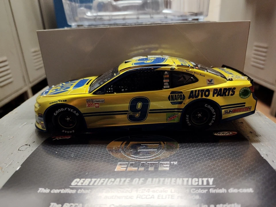 RARO 2018 Chase Elliott #9 NAPA Darlington color líquido RC Elite 1:24 Din 40 de 60 Foto 2 de 4
