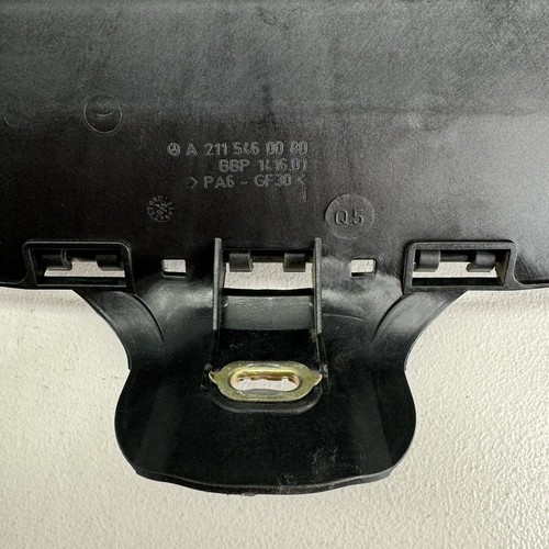 2003-2006 Mercedes W211 Cable Guide Holder Channel Wire Routing Duct 2115460080 - Picture 8 of 9