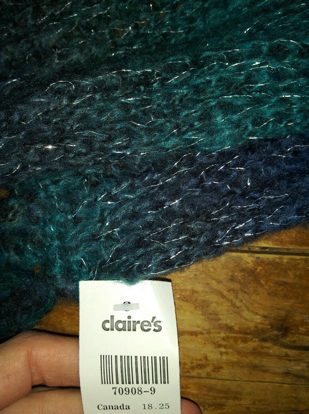 NWT new Claires blue and purple cozy knit fashion scarf warm cuddly