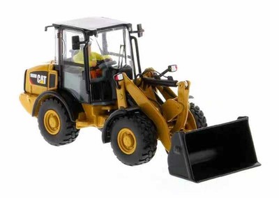 DM 1:50 CAT 906M Caterpillar Wheel Loader Engineering Truck Forklift Model 85557