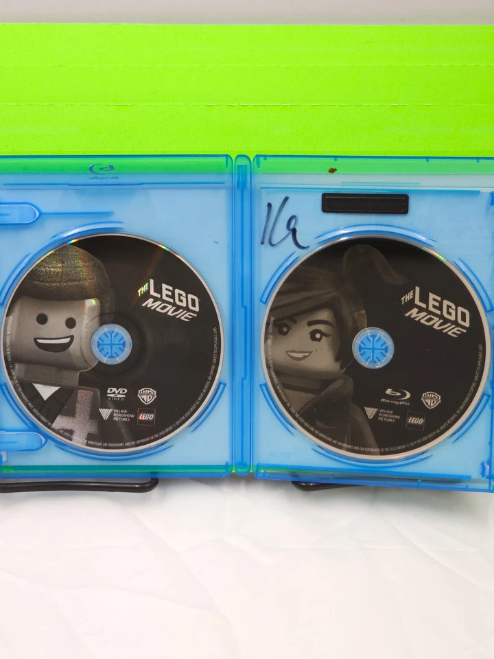 THE LEGO MOVIE ANIMATED CHRIS PRATT WILL FERRELL 2-DISC DVD & BLU RAY - Image 3 of 3