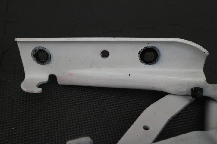 Chevrolet Camaro 2010-2015 juego de bisagras de capó diestro y derecho OEM Foto 3 de 4