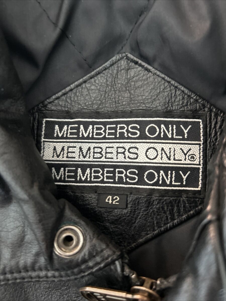 MEMBERS ONLY Men's Size 42 Black Leather Zippered Jacket MEMBERS ONLY Men's Size 42 Black Leather Zippered Jacket