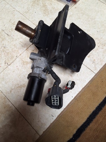 2019-22 Chevrolet Silverado Sierra Crew Cab Power running board Bracket RH FRONT - Picture 2 of 2