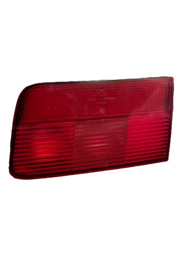 BMW 5er E39 Touring  "97-00 Rückleuchte Rücklicht Rechts Innen 8361674