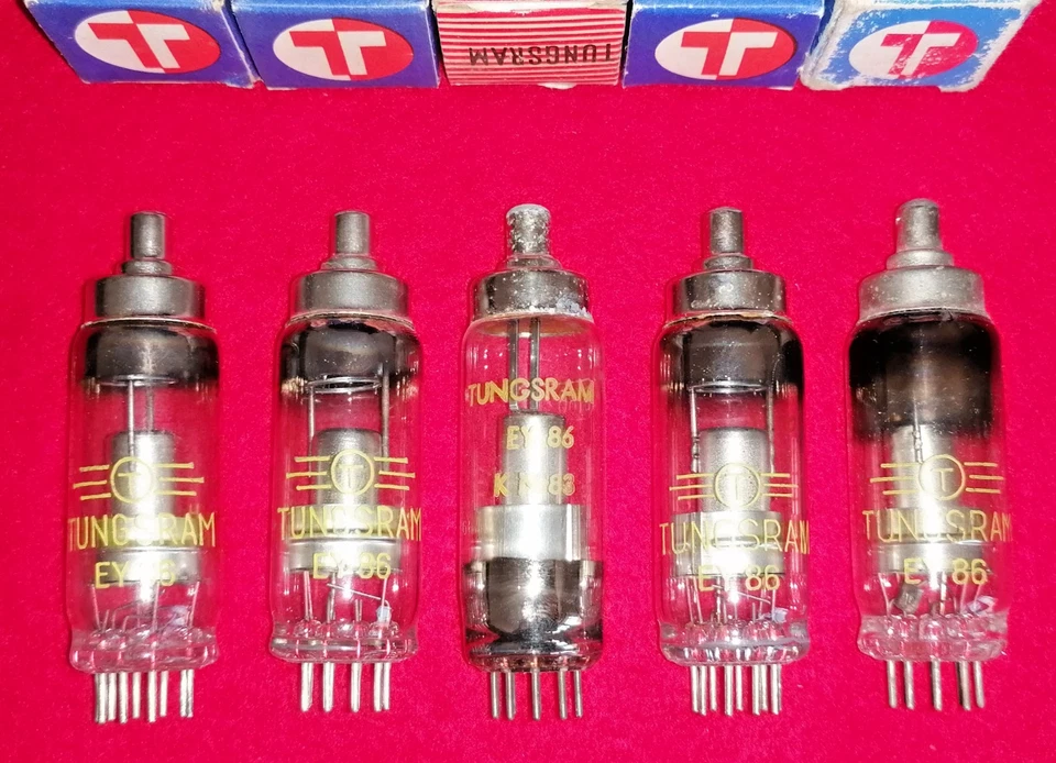 1x EY86 TUNGSRAM NOS NEU Röhre geprüft Tube 6S2 NEW Valve Valvula Tutto Valvola - Bild 1 von 1