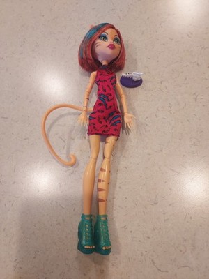 Monster High Freaky Field Trip Near Complete Toralei Stripe Doll